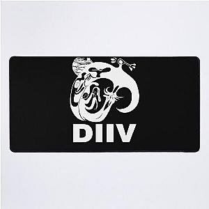 Diiv Aesthetic - Logo White                                                                  Desk Mat