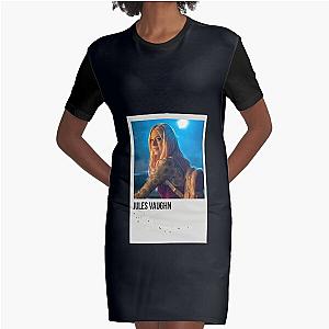 Here's What Industry Insiders Say About Dominic Fike Essential Graphic T-Shirt Dress