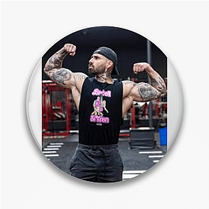 Fitness Influencer Dom Mazzetti Pins
