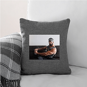 Online Entertainer Dom Mazzetti Pillows Cover