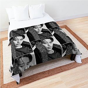 dpr live Premium Comforter