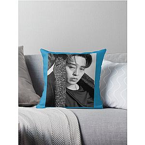 dpr live Premium Throw Pillow