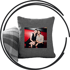 Dylan Mulvaney Pillows Cover