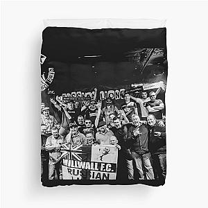 Max & The Jellied Eels Inc Band and Fans Duvet Cover