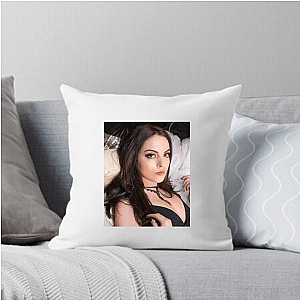 Elizabeth Gillies Merch Elizabeth Gillies Pillows Cover