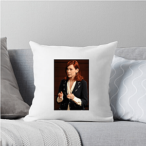 She’s Solving You, Not the Case Elsbeth Pillows Cover