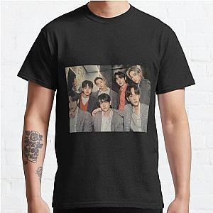 Enhypen T-Shirts - Group Photo 4 Classic T-Shirt RB3107