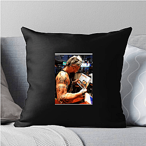 Enzo Amore The Realest Guy In The Room Enzo Amore Pillows Cover