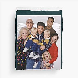 Doris Roberts Marie Baron actress Everybody Loves Raymond autograph Signed Autographed index card +free photo from the cast with Ray Romano Duvet Cover