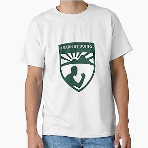 Learn by doing extracurricular Classic T-Shirt