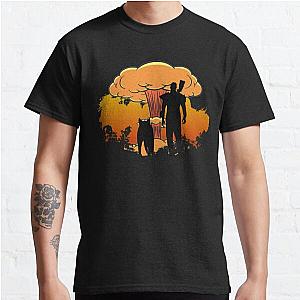 Fallout 4 - Lone Wanderer and Dogmeat Nuke (Clean)   Classic T-Shirt
