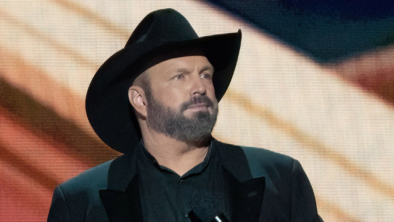 The Unstoppable Energy of Garth Brooks Live Performances