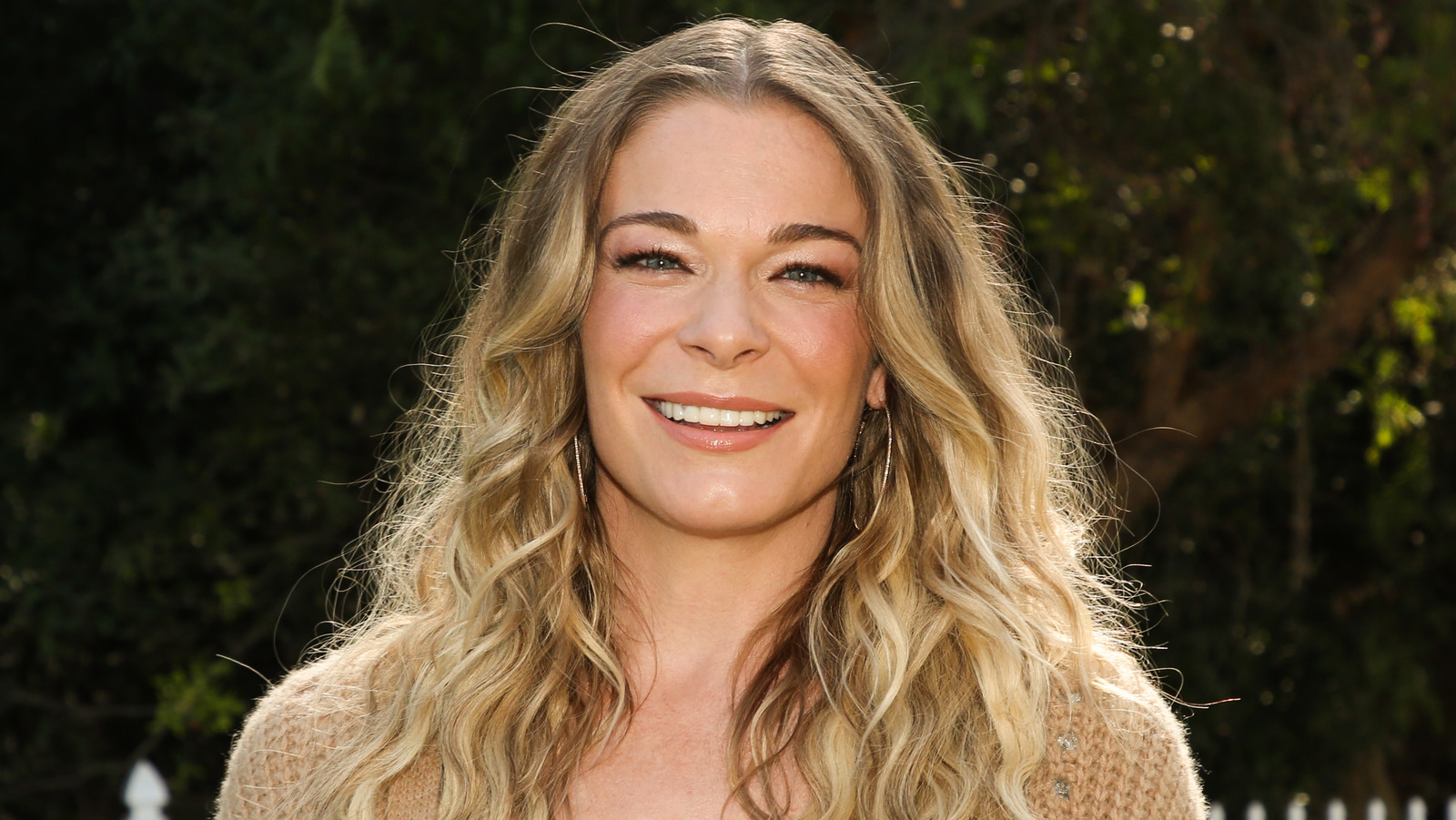 LeAnn Rimes Fashion Evolution From Red Carpet to Casual Chic