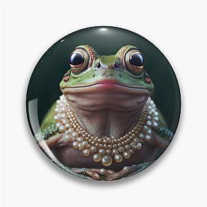 Fancy Frogger Queen Pin