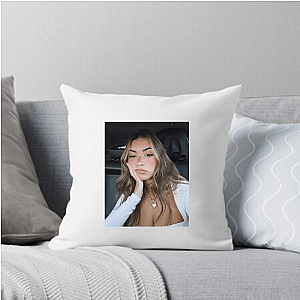 Moura Moves = Silent Fire Gabriela Moura Pillows Cover