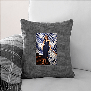 She Moves Like a Thought Gemma Chan Pillows Cover