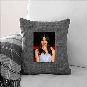 Cool Mind. Hot Look. Gemma. Gemma Chan Pillows Cover