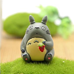 Totoro Hold Grapes