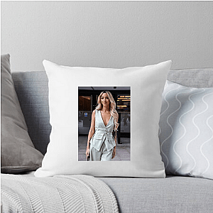 GK Barry Content Queen Gk Barry Pillows Cover