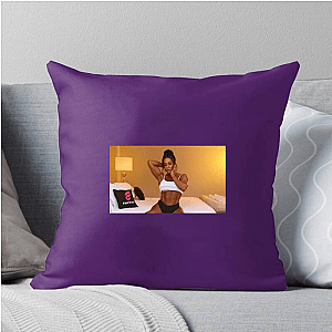Viral Workout Figure Gracyanne Barbosa Pillows Cover