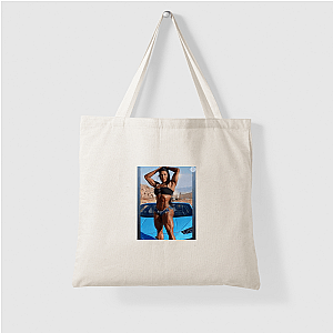 Bodybuilding Powerhouse Gracyanne Barbosa Bags