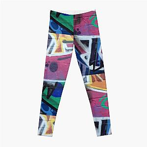 Graffiti: Green Arrow on Pink Leggings