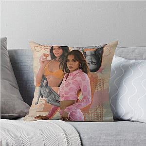 Hailee Steinfeld Throw Pillow