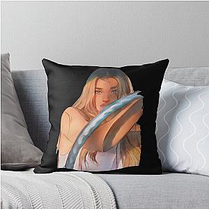 Hailee Steinfeld Coast Throw Pillow