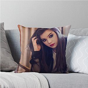 Hailee Steinfeld Throw Pillow