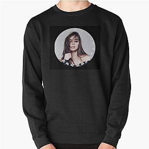 Hailee Steinfeld Pullover Sweatshirt