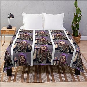 Hailee Steinfeld Throw Blanket