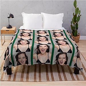 Hailee Steinfeld Throw Blanket