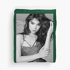 Hailee Steinfeld - Black and White Duvet Cover