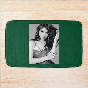 Hailee Steinfeld - Black and White Bath Mat