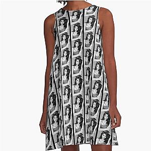 Hailee Steinfeld - Black & White A-Line Dress