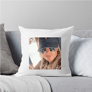 Hailey Welch Making Me Laugh Daily Haliey Welch Pillows Cover