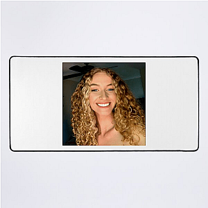 Hailey Welch Relatable Queen Haliey Welch Mouse Pads
