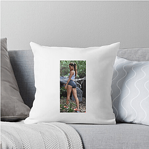 Hannah Stocking Making Memes Daily Hannah Stocking Pillows Cover