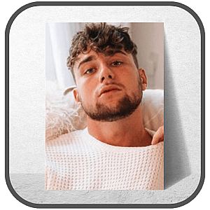 Harry Jowsey Posters
