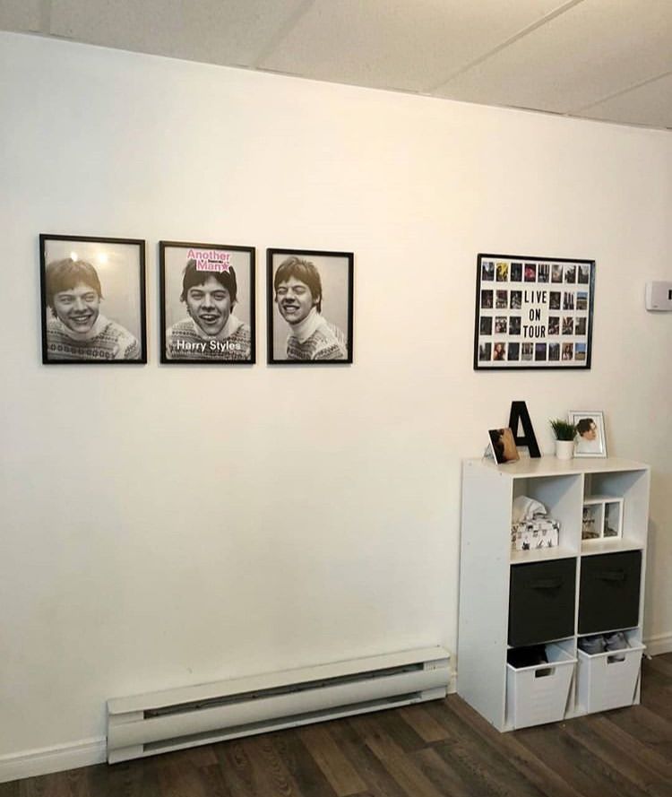 harry styles harry styles room harry styles room decor harry styles bedroom harry styles poster | Room decor bedroom, One direction room, Room ideas bedroom
