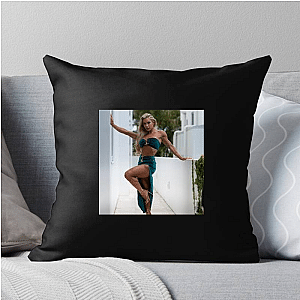 Health Influencer Hattie Boydle Pillows Cover