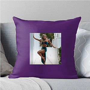 Health Influencer Hattie Boydle Pillows Cover