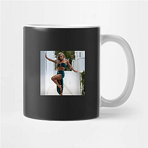 Health Influencer Hattie Boydle Mugs