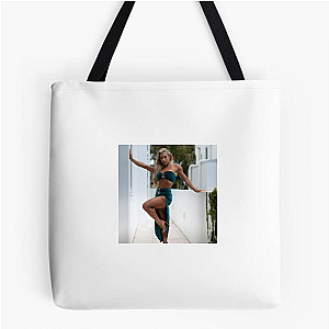 Health Influencer Hattie Boydle Bags