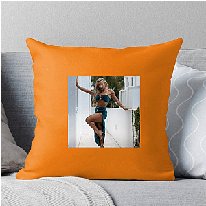 Health Influencer Hattie Boydle Pillows Cover