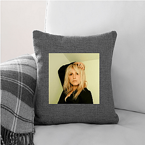 Americian Singer-Songwriter Hayley Williams Pillows Cover