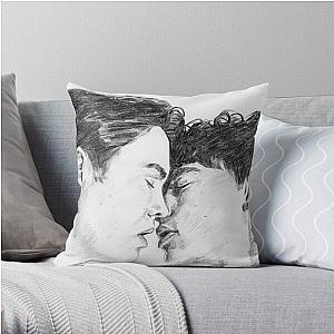 Heartstopper Kiss Throw Pillow RB2707