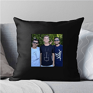 Viral Experiment Creators How Ridiculous Pillows Cover