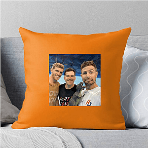 High Impact Content Makers How Ridiculous Pillows Cover