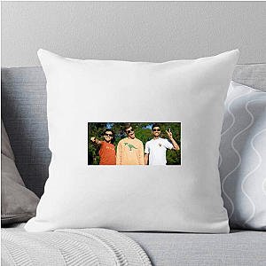 Trick Shot Innovators How Ridiculous Pillows Cover